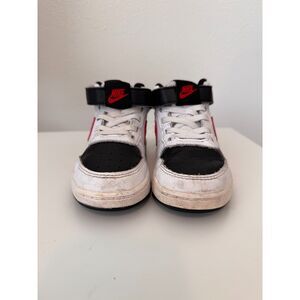 Nike Toddler Court Borough 2 Mid Sneakers Size 9C